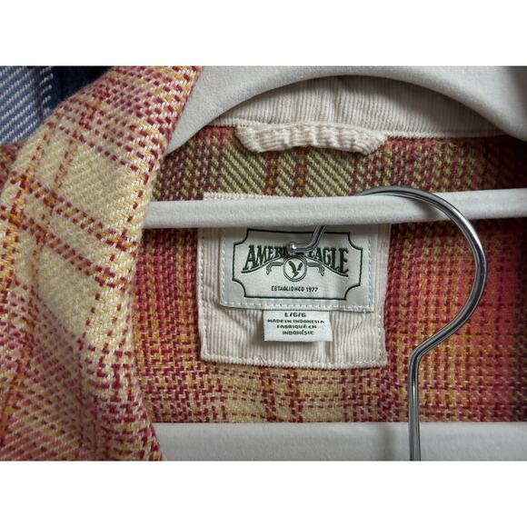 Lot of 3 Women’s American Eagle Flannel Button Down Shirts L Large - Picture 6 of 11